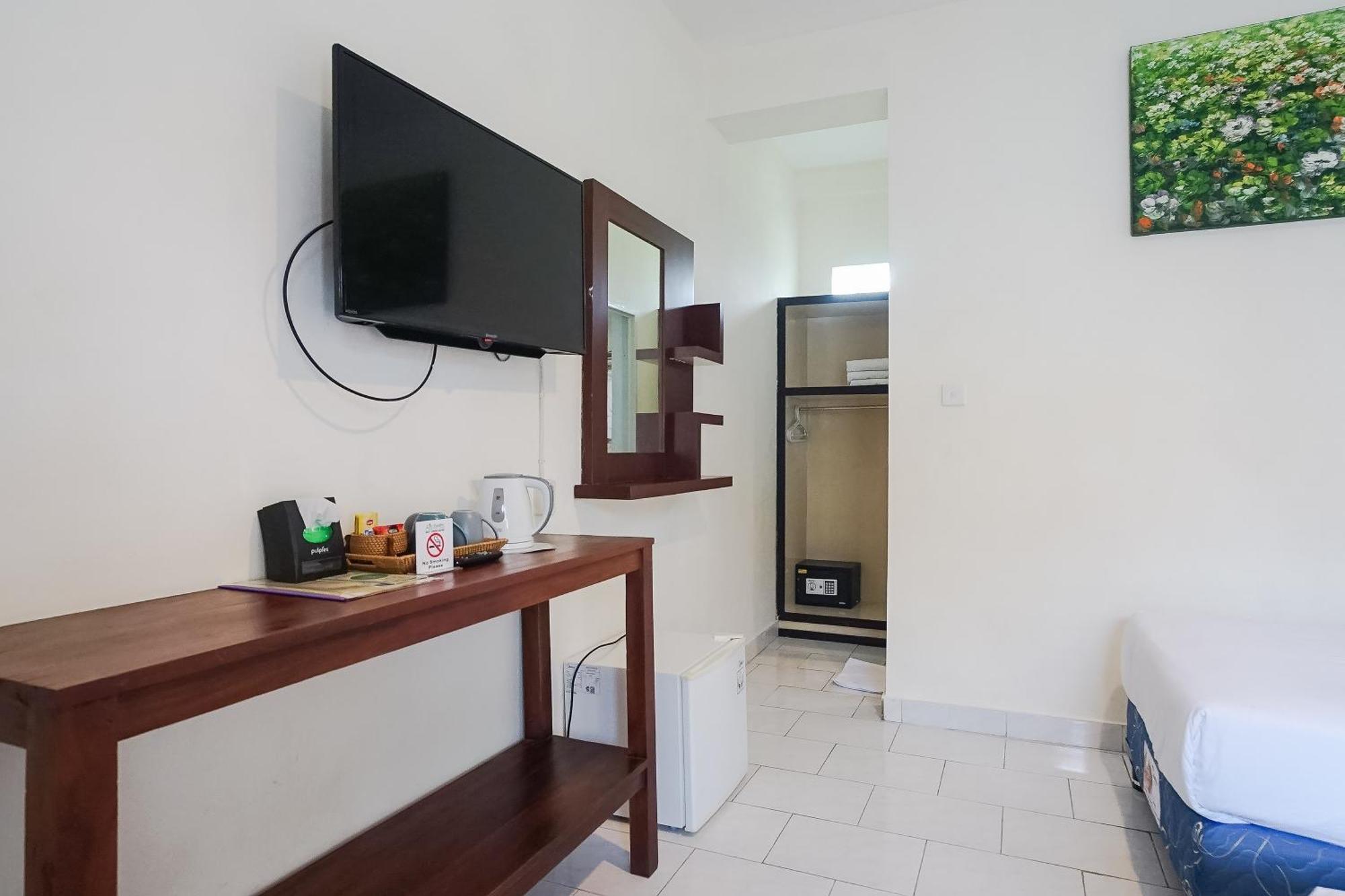 City Garden Bali Dwipa Hotel, Kuta Кута Екстер'єр фото