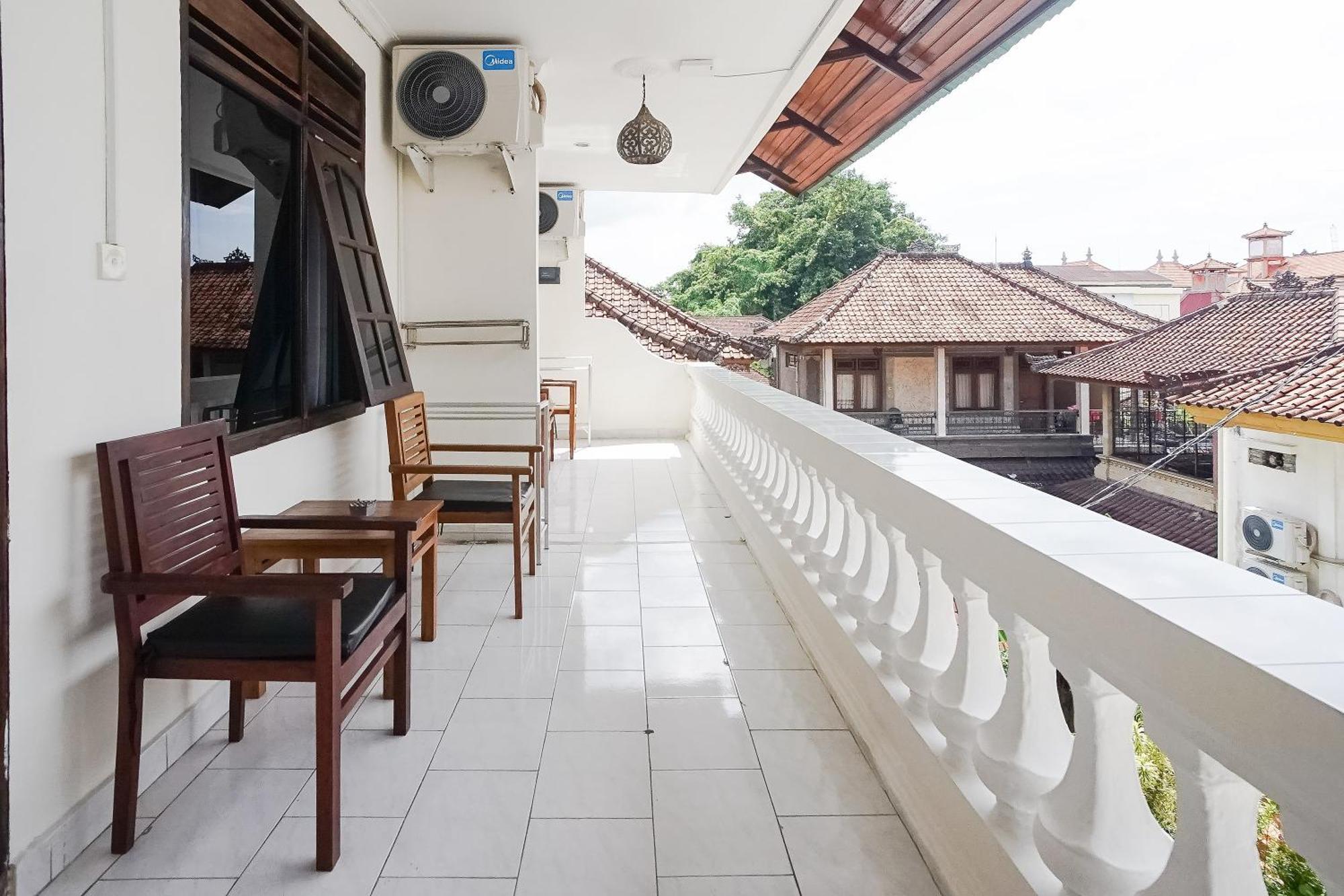 City Garden Bali Dwipa Hotel, Kuta Кута Екстер'єр фото